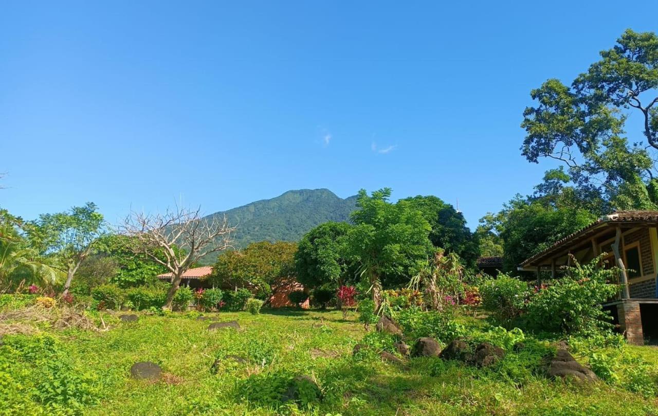 Finca Montana Sagrada Bed & Breakfast Merida Exterior photo